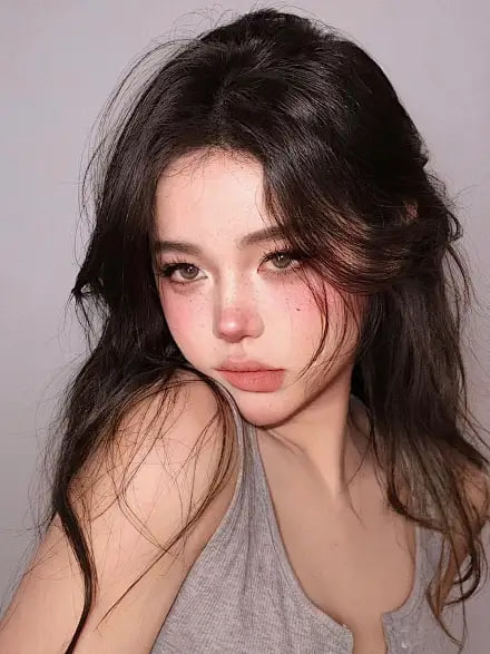 青瓦巷口 · 密使与绣娘